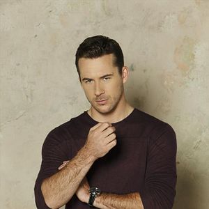 Photo Barry Sloane