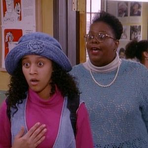 Photo Sister, Sister