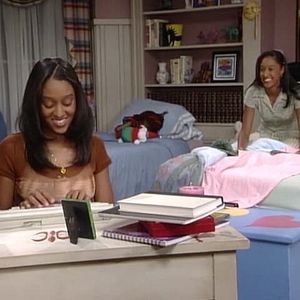 Photo Sister, Sister