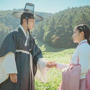 Photo Poong, the Joseon Psychiatrist
