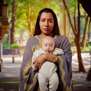 Photo Yéni, mère porteuse