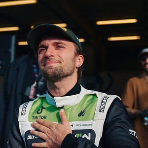 Photo Squeezie : Merci Internet