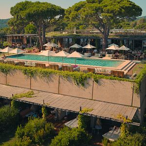 Photo The Reluctant Traveler with Eugene Levy