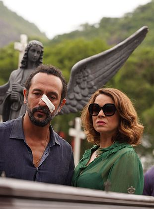 poster du film Carnival is Over