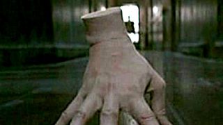 image de Les mains mortes-vivantes