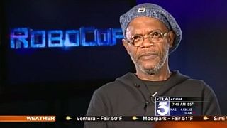 image de Samuel L. Jackson recadre un journaliste qui le confond avec Laurence Fishburne