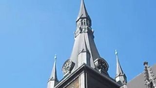 image de Le carillon de la cathédrale de Liège joue la marche impériale de Star Wars