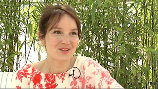 image de Cannes 2014 - Anaïs Demoustier : "Bird People est une invitation à revoir le monde"