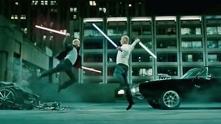 image de Et si Vin Diesel et Jason Statham se battaient à coups de sabres laser ?