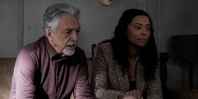 poster de la série Petit arrangement entre ennemis