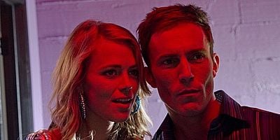 poster de la série En eaux profondes