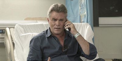 poster de la série Qui peut me dire qui je suis ?