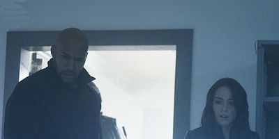 poster de la série L'homme derrière le S.H.I.E.L.D.