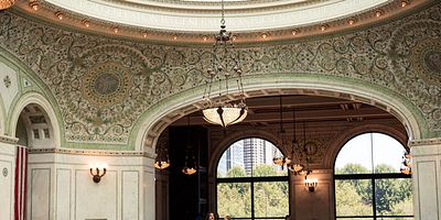 poster de la série Qu'est-ce qu'être humain ?