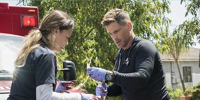 poster de la série L'heure en or