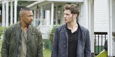 poster de la série Entre le pire et le moindre mal