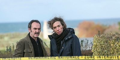 poster de la série En famille