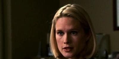 poster de la série A Son corps défendant