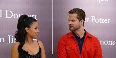 poster de la série L'art de plaire