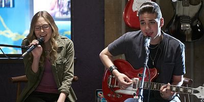 poster de la série #DrôlesDeCouples