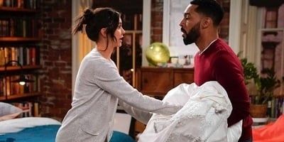 poster de la série Say Mess To The Dress