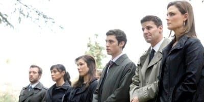 poster de la série Qui a tué ce cher Hank ?