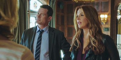 poster de la série En toute diplomatie