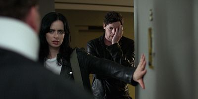 poster de la série AKA Le service clientèle va prendre votre commande