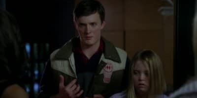 poster de la série Deux pas en arrière