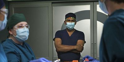 poster de la série L'Art de demander pardon