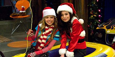 poster de la série Spencer devient normal