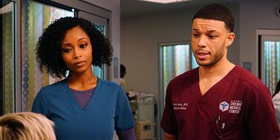 poster de la série Tout ce qui nous sépare