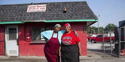 poster de la série Le barbecue des sœurs Jones
