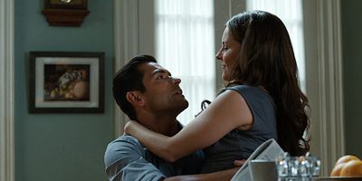 poster de la série All Weapons Red