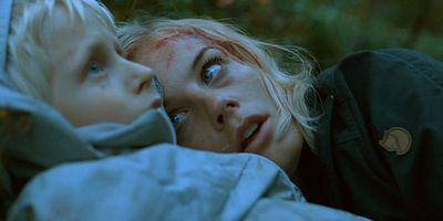 poster de la série Till offer åt Molok: Del 2