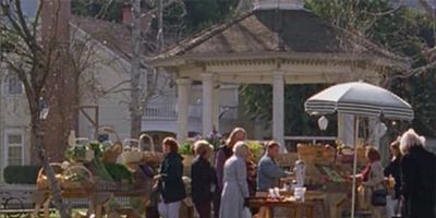 poster de la série Les obsèques de l'Oncle Louis