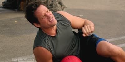 poster de la série Les oiseaux se cachent pour en rire