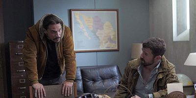 poster de la série All The Way Down