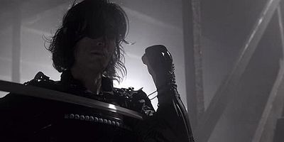 poster de la série Le contrôle absolu