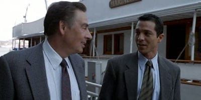 poster de la série Pour quelques vieilles pièces