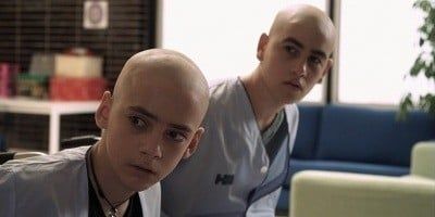 poster de la série Les bracelets rouges