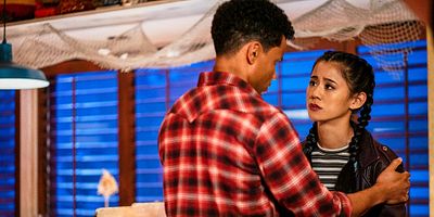 poster de la série Le mystère de la figurine cassée