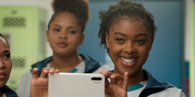 poster de la série Ici c'est chez nous