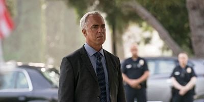 poster de la série En savoir trop