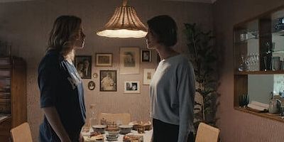 poster de la série Les ennemi(e)s