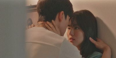 poster de la série Il n'y a pas que moi. Néanmoins,