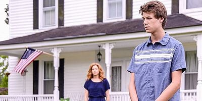 poster de la série Le monarque sera couronné