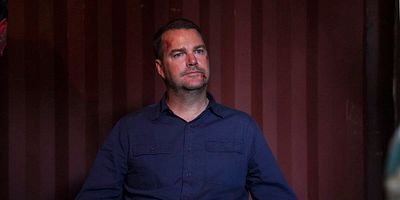 poster de la série Dans le terrier du lapin