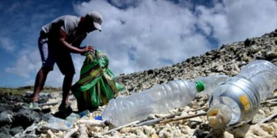 poster de la série Le plastique