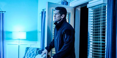 poster de la série Vérités mensongères